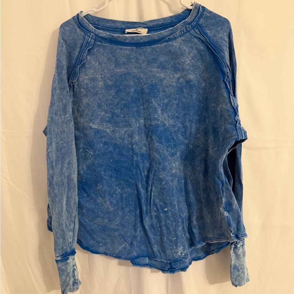 Zenana Outfitters Blue Acid Wash Long Sleeve Tee